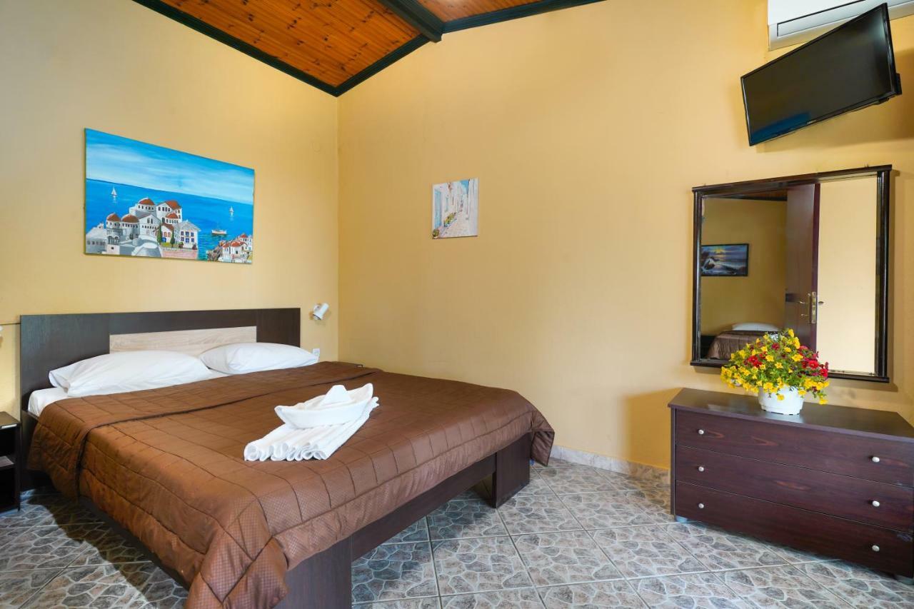 Platanes Apartments Skála Marión 外观 照片